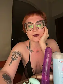 Snapshot of Myssevelyn chatting on June 25, 2026, 8:25 pm Myssevelyn online show from June 25, 2026, 8:25 pm