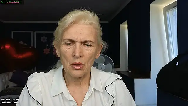Snapshot of Nia_Natur chatting on June 18, 2026, 6:01 am Nia Natur online show from June 18, 2026, 6:01 am