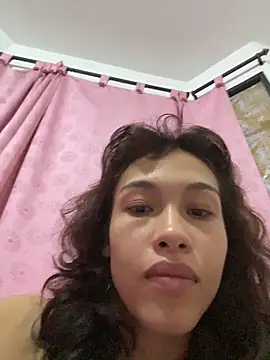 Snapshot of heykarlita chatting on June 2, 2026, 10:04 am heykarlita online show from June 2, 2026, 10:04 am