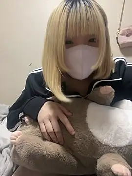 sexlovehonochan online show from May 17, 2026, 1:44 pm