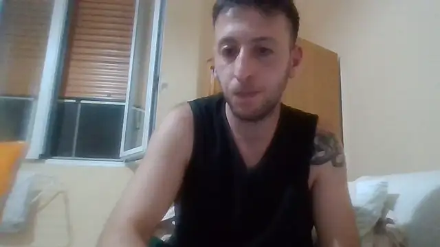 VincentZe99 online show from June 28, 2026, 1:56 am