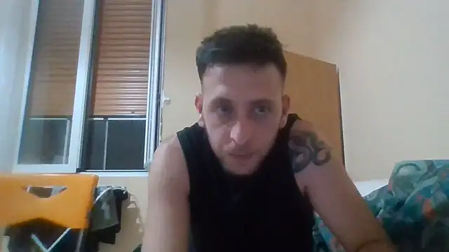 VincentZe99 online show from June 27, 2026, 2:39 am