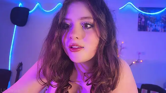 Snapshot of Lil_Belaa chatting on June 21, 2026, 1:22 am Lil Belaa online show from June 21, 2026, 1:22 am