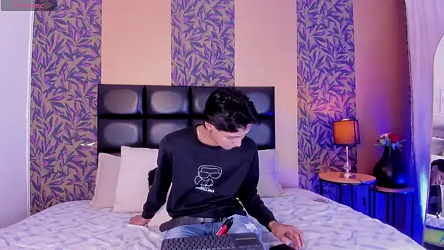 tian sex online show from June 12, 2026, 10:40 pm