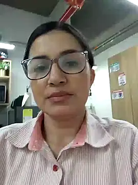 Snapshot of Casandra_inthemorning chatting on July 5, 2026, 7:54 pm Casandra inthemorning online show from July 5, 2026, 7:54 pm