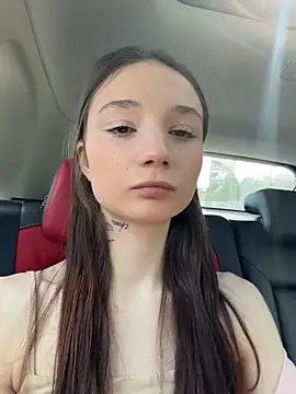 Snapshot of hiding-mila chatting on May 25, 2026, 11:53 am hiding-mila online show from May 25, 2026, 11:53 am