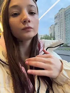 Snapshot of hiding-mila chatting on May 17, 2026, 2:11 am hiding-mila online show from May 17, 2026, 2:11 am