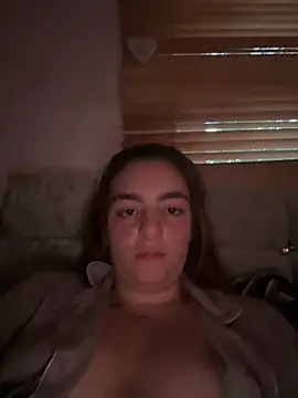 Snapshot of LexiXXoo chatting on June 2, 2026, 8:20 pm LexiXXoo online show from June 2, 2026, 8:20 pm