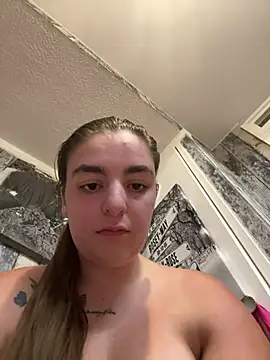 Snapshot of LexiXXoo chatting on June 30, 2026, 10:10 pm LexiXXoo online show from June 30, 2026, 10:10 pm