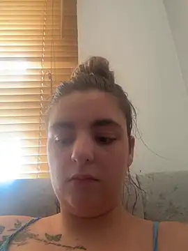 Snapshot of LexiXXoo chatting on June 21, 2026, 10:32 am LexiXXoo online show from June 21, 2026, 10:32 am