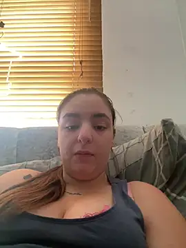 Snapshot of LexiXXoo chatting on June 11, 2026, 8:33 am LexiXXoo online show from June 11, 2026, 8:33 am