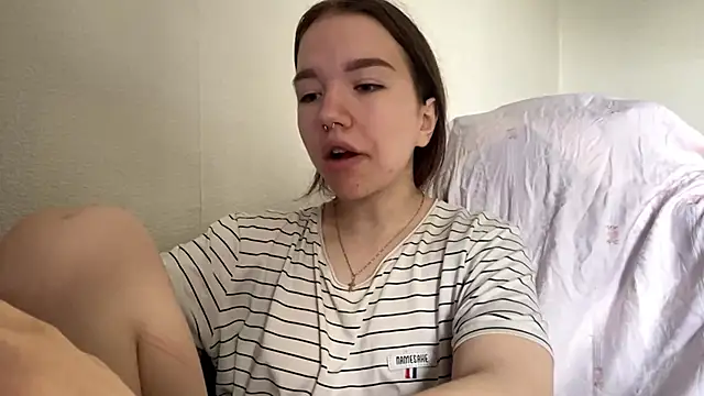 FewerCadre online show from May 28, 2026, 7:27 am
