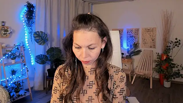 TrasyMorris online show from May 28, 2026, 2:45 pm