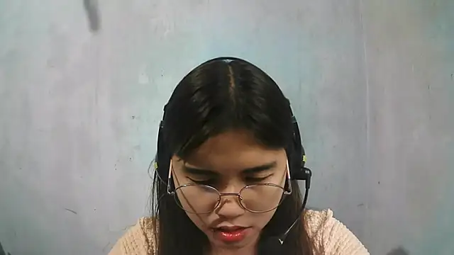 Snapshot of MaragaretSanterre chatting on May 18, 2026, 11:31 pm MaragaretSanterre online show from May 18, 2026, 11:31 pm