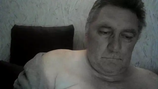 Snapshot of edje59a chatting on February 12, 2026, 2:22 am edje59a online show from February 12, 2026, 2:22 am