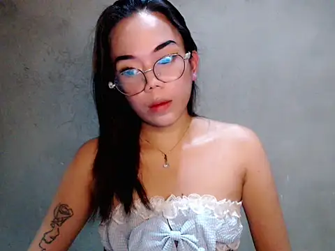 Urbabydollxxx online show from June 28, 2026, 1:17 pm