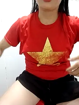 Nana-AsianWet online show from June 7, 2026, 12:32 pm