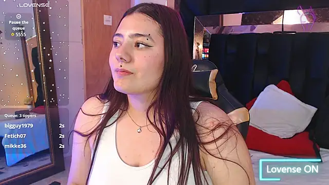 Snapshot of Lizeth_bigboob chatting on June 3, 2026, 12:00 am Lizeth bigboob online show from June 3, 2026, 12:00 am