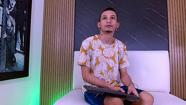 Isak Berekoa online show from June 18, 2026, 11:04 am