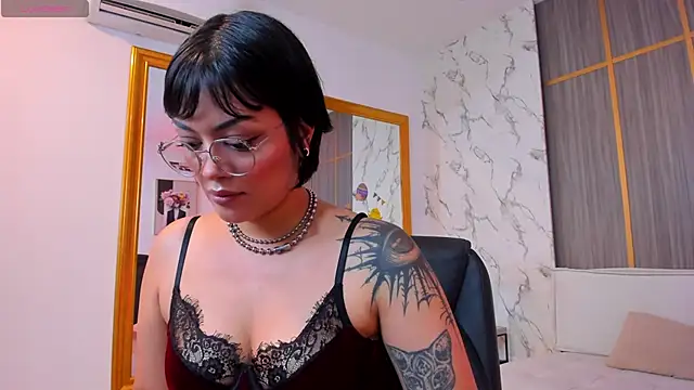 Snapshot of Barbara-Moon chatting on May 14, 2026, 1:30 pm Barbara-Moon online show from May 14, 2026, 1:30 pm