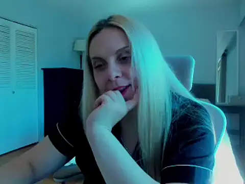 Snapshot of Laviora chatting on May 31, 2026, 11:38 pm Laviora online show from May 31, 2026, 11:38 pm