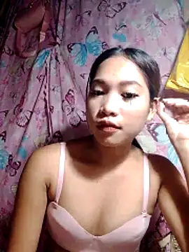 hottie zaira online show from May 17, 2026, 12:38 pm