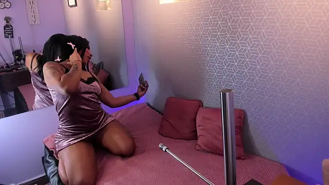 Snapshot of Nattasha_Pink chatting on June 14, 2026, 3:08 am Nattasha Pink online show from June 14, 2026, 3:08 am