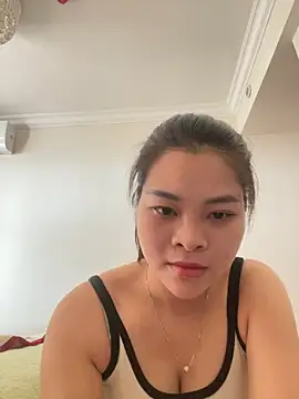 Snapshot of Lucky_xiao chatting on May 13, 2026, 12:28 am Lucky xiao online show from May 13, 2026, 12:28 am