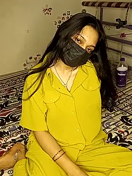 Snapshot of Hy_Nova2 chatting on May 12, 2026, 4:46 pm Hy Nova2 online show from May 12, 2026, 4:46 pm