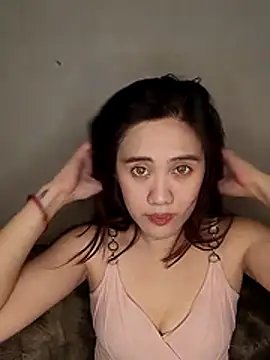 sweetmiyukiki online show from May 22, 2026, 7:50 am