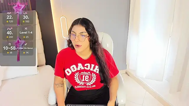 Amara lune online show from June 20, 2026, 2:44 pm