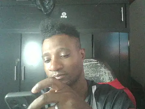 bigperla online show from May 14, 2026, 2:36 pm