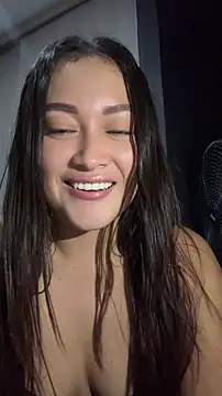 Snapshot of Tatiana123_ chatting on May 15, 2026, 5:05 am Tatiana123 online show from May 15, 2026, 5:05 am
