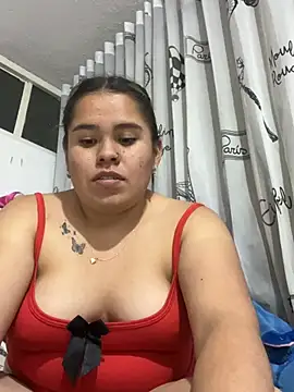 Snapshot of TuGatitaMiau075 chatting on July 2, 2026, 3:23 am TuGatitaMiau075 online show from July 2, 2026, 3:23 am