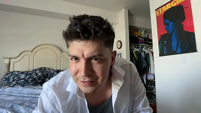 Paulitoeldeltijereo online show from May 12, 2026, 9:32 pm