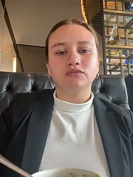 Sami ferrer online show from May 16, 2026, 5:34 pm