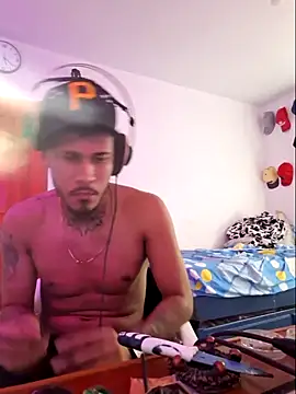 boyzac  online show from May 28, 2026, 7:53 pm
