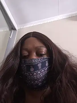 Pearlyblack online show from May 14, 2026, 10:34 am
