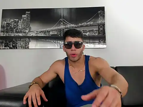Snapshot of gato_pascal chatting on May 31, 2026, 7:36 pm gato pascal online show from May 31, 2026, 7:36 pm