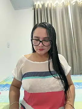 Snapshot of rousee69_ chatting on June 28, 2026, 8:59 pm rousee69 online show from June 28, 2026, 8:59 pm