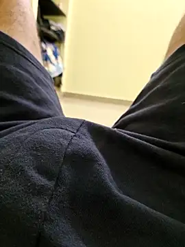 1Horny Boy1 online show from May 13, 2026, 6:26 pm