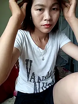 Suly-sweet online show from May 30, 2026, 1:12 am