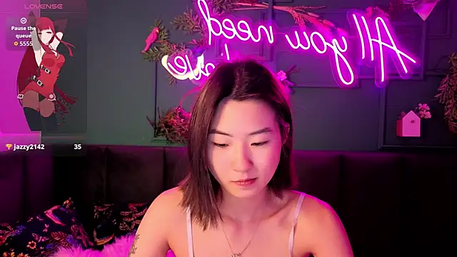 Snapshot of Runi_Asian chatting on June 20, 2026, 1:32 am Runi Asian online show from June 20, 2026, 1:32 am