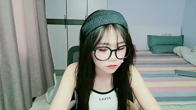Snapshot of xiaoxiaoyu030 chatting on May 23, 2026, 9:30 am xiaoxiaoyu030 online show from May 23, 2026, 9:30 am