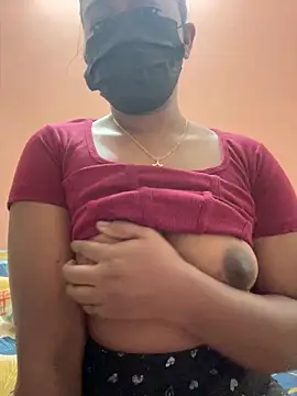 blacky pearl online show from May 21, 2026, 6:44 am