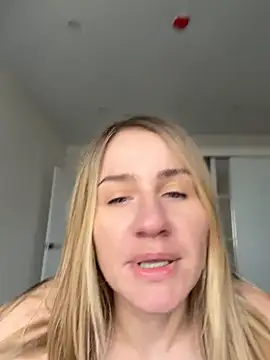 AnnaMist  online show from May 24, 2026, 7:41 am