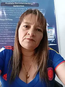 Snapshot of KAREN--03 chatting on June 17, 2026, 3:55 pm KAREN--03 online show from June 17, 2026, 3:55 pm