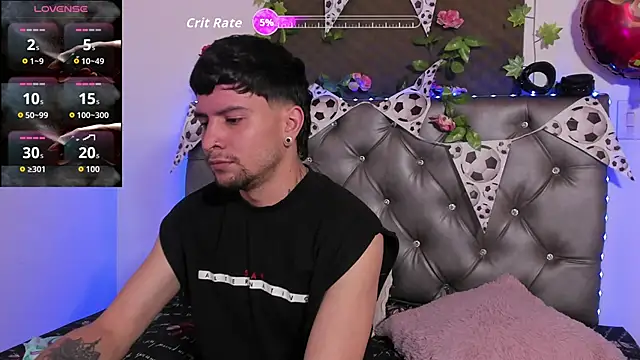 Snapshot of StefanoBigCock chatting on June 30, 2026, 7:25 pm StefanoBigCock online show from June 30, 2026, 7:25 pm