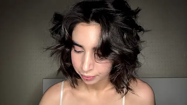 Snapshot of JessiaRuezga chatting on June 4, 2026, 11:37 am JessiaRuezga online show from June 4, 2026, 11:37 am