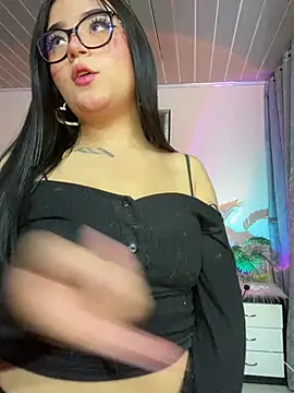 Snapshot of Lana_Hands chatting on June 3, 2026, 5:52 am Lana Hands online show from June 3, 2026, 5:52 am